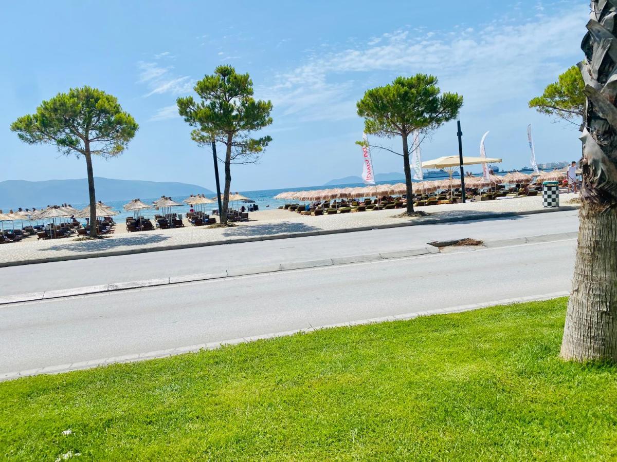 Da Vinci Apartment Vlore Bagian luar foto