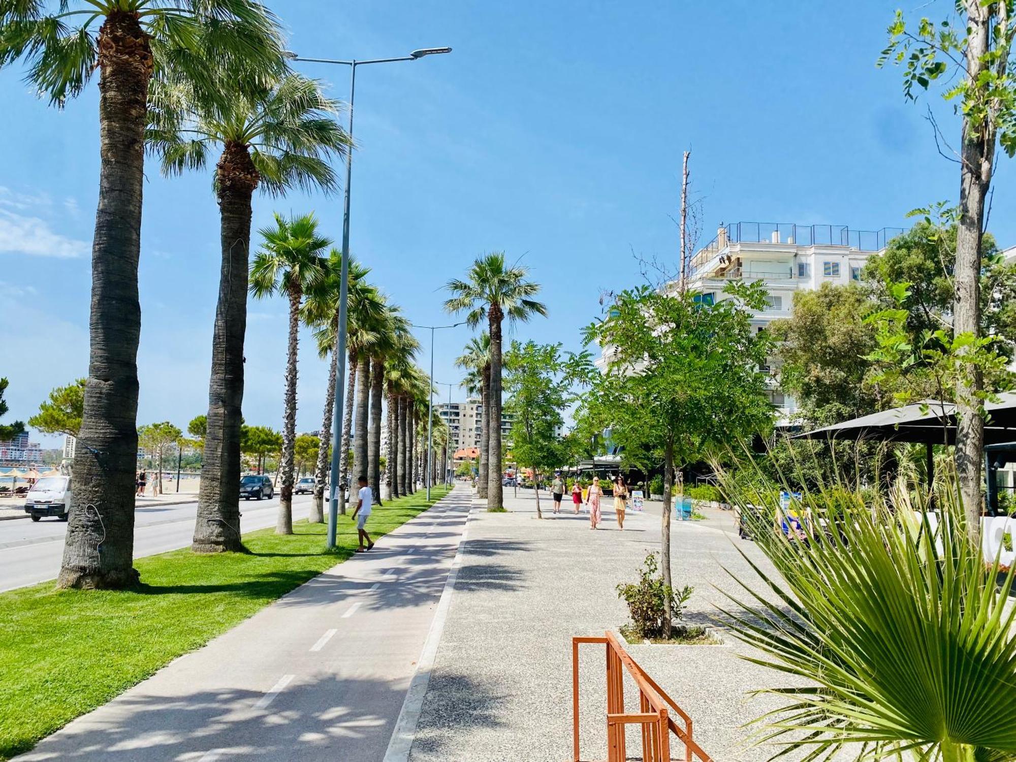 Da Vinci Apartment Vlore Bagian luar foto