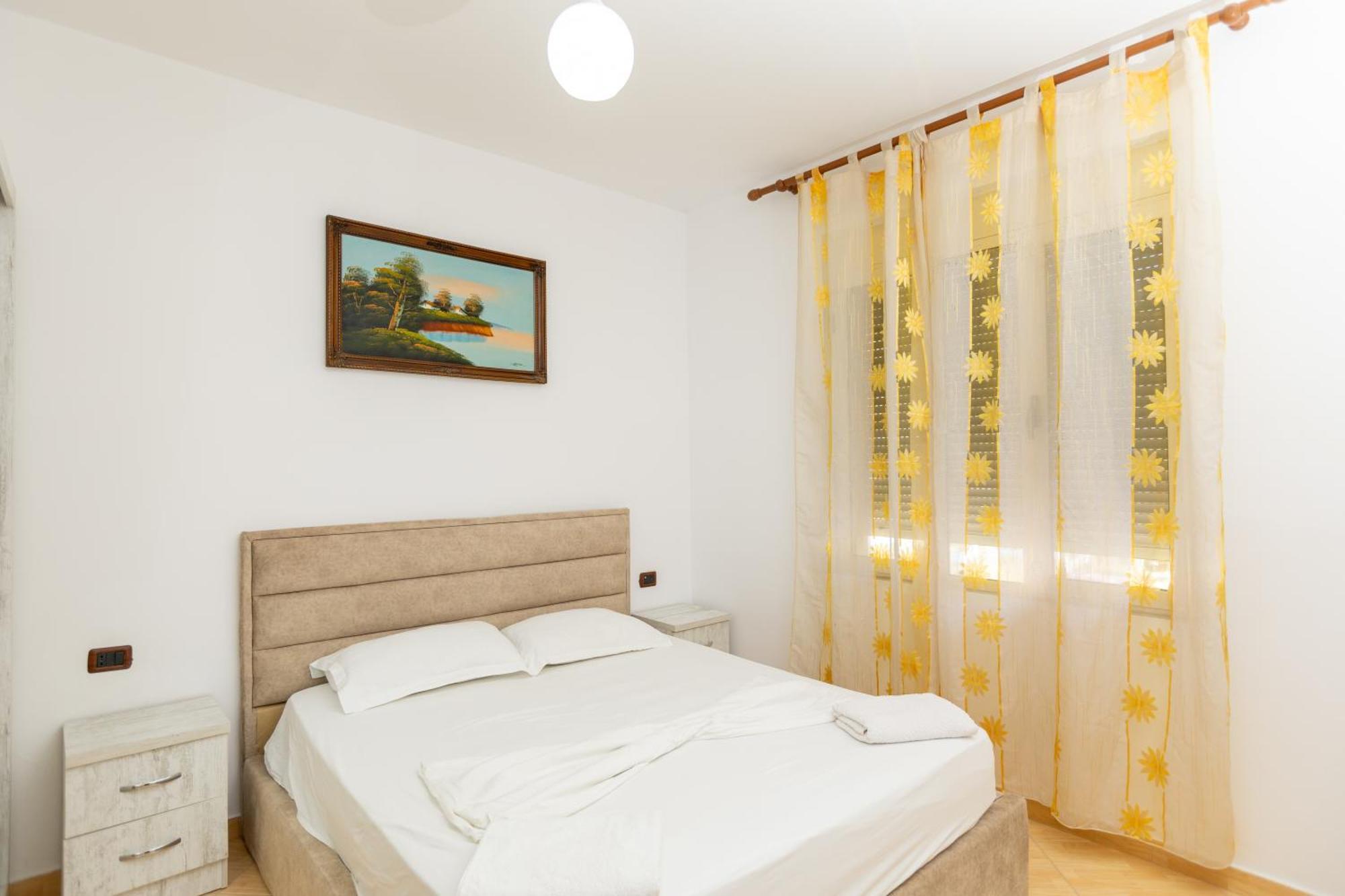 Da Vinci Apartment Vlore Bagian luar foto